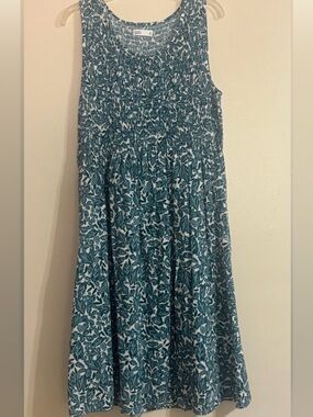 Croft & Barrow Green Leaf Patterned Sleeveless Smocked Dress